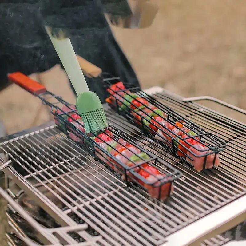 TakeFunGOGOGO Wooden Handle Barbecue Cage TFgogogo