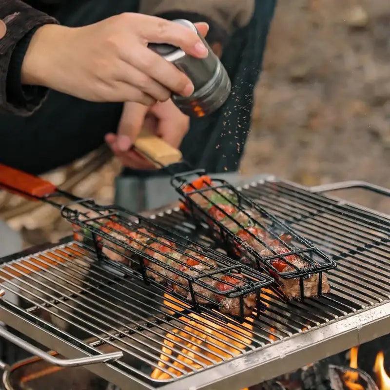TakeFunGOGOGO Wooden Handle Barbecue Cage TFgogogo