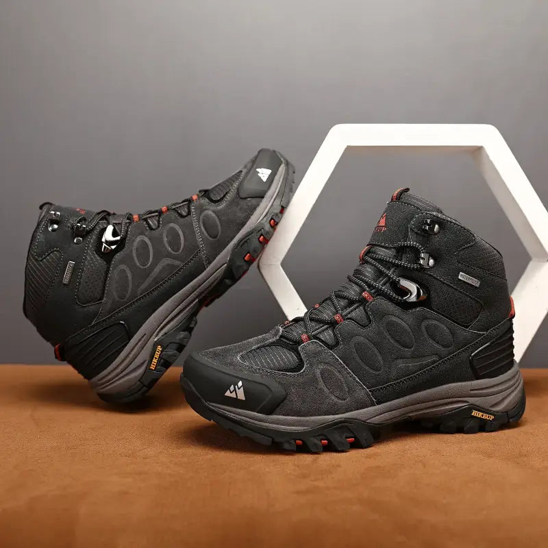 Waterproof High-Top Hiking Boots - 户外鞋