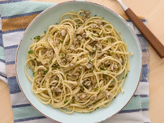 Linguine with Clam Sauce: Your 20-Minute Ticket to Restaurant-Quality Dining
