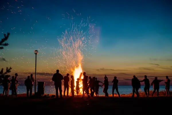 From Sparks to Stories: Creating Lasting Memories Around the Campfire