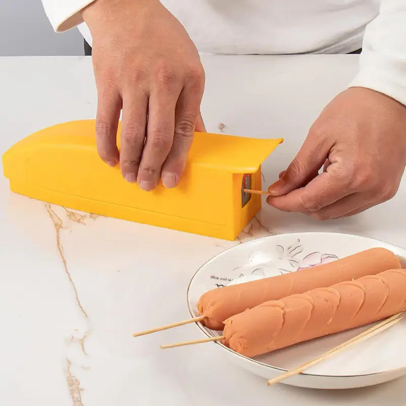 Innovative Hot Dog Slicer for Creating Uniform Hot Dogs and Enhancing Culinary Presentation